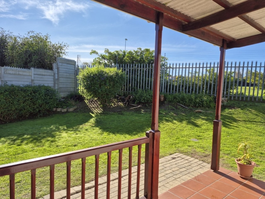 2 Bedroom Property for Sale in Goedemoed Western Cape
